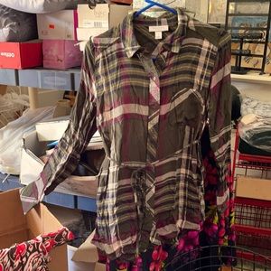 🌼SHIRT- Soft Material to cuddle in on cooler days